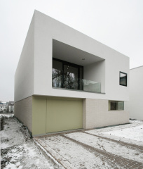 Eingangsfassade von Nordwest, Bild: Rainer Mester