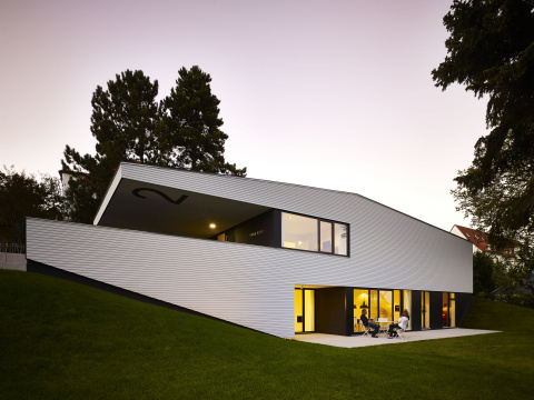 Ansicht Südwest/Dämmerung, Bild: Victor S. Brigola