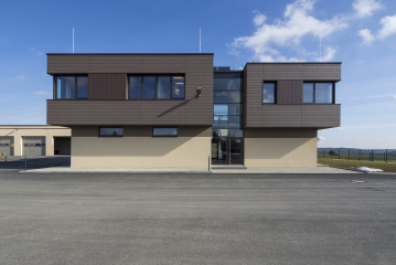 Meisterstützpunkt Dörtendorf - Seitenansicht, Bild: Christoph Beer