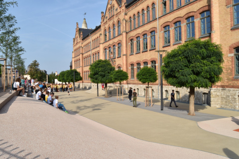 Schulhof Pößneck, Bild: gildehaus.partner