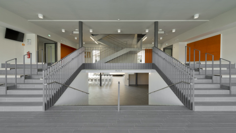 zentrale Treppenhalle, Bild: Michael Miltzow, Bildwerk Weimar