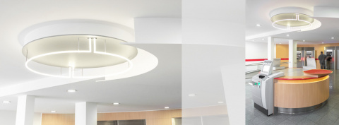 Servicepunkt Sparkasse mit individueller Neonbeleuchtung, Bild: Ivo Mestenhauser