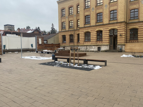 Schulhof TGS Greußen, Haus II, Bild: Katja Wittmann