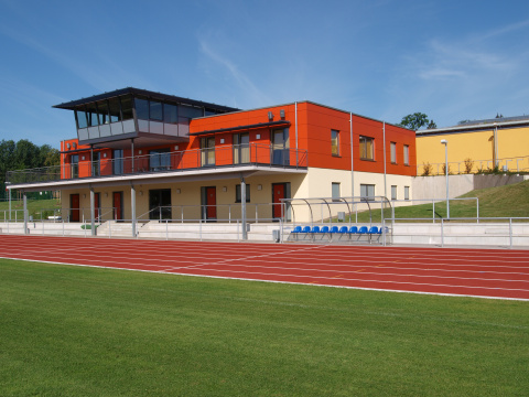 Vereins-und Umkleidegebäude, Bild: Claudia Koch