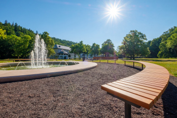 Rundbank mit Brunnen, Bild: Nico Stengert
