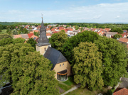 Alte Dorfkirche in Vogelsberg nach dem Umbau von B19 Architekten BDA