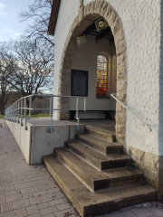 Trauerhalle Walkenried - Rampe, Bild: Diana Moraweck