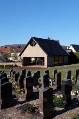TAKTAK • TRAUERHALLE SCHWALLUNGEN • Blick aus Süd-Ost, Bild: Robert Ilgen