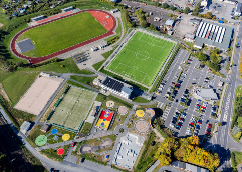 Luftaufnahme Stadionkomplex, Bild: Julian Uebe