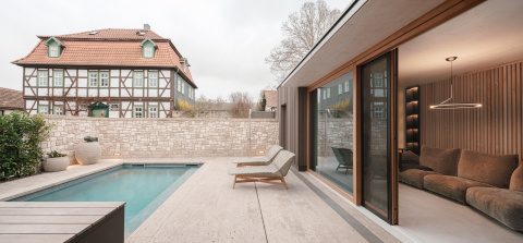 Hof mit Pool, Bild: Steven Neukirch