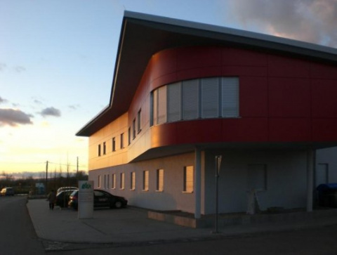 Ansicht SüdOst - Strassenfassade, Bild: Alexander Reinshaus